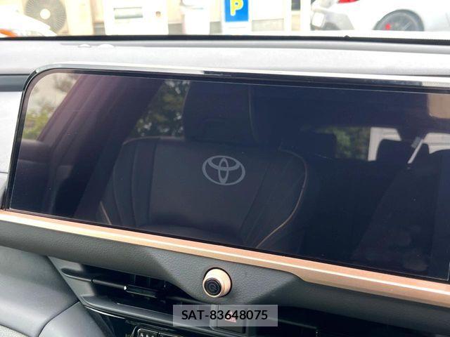 Toyota Crown Sports 2023-12 8658588-3