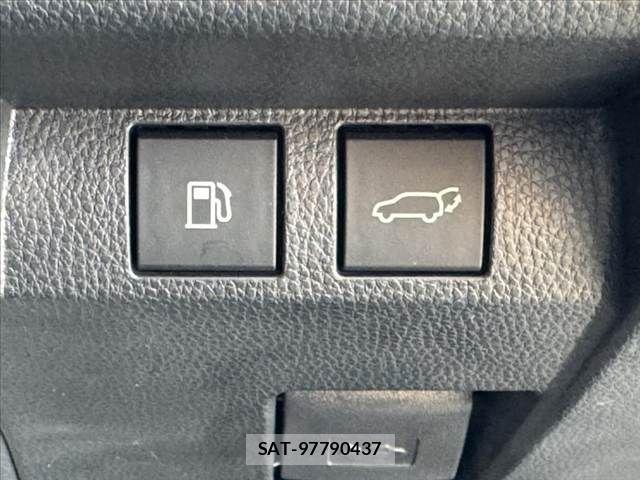 Toyota Crown Sports 2024-05 8685364-28
