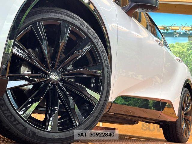 Toyota Crown Sports 2024-09 8685360-12