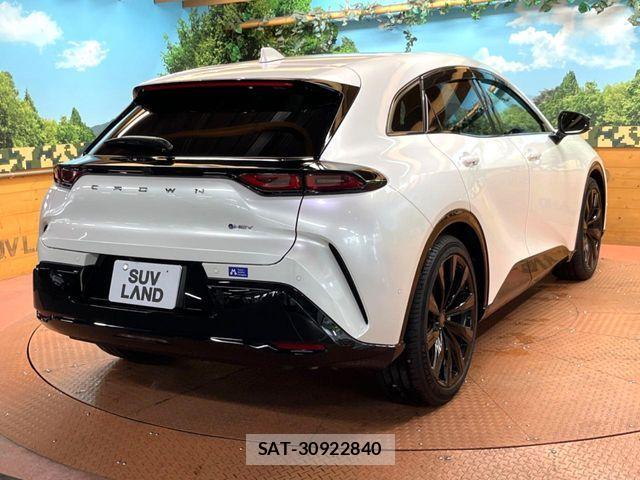 Toyota Crown Sports 2024-09 8685360-16