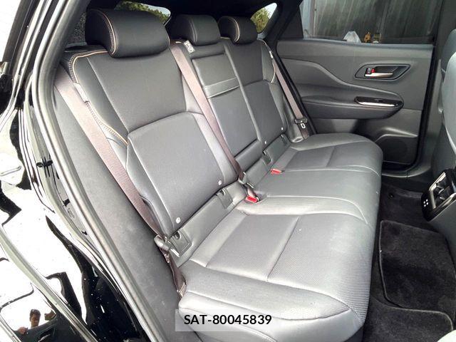 Toyota Crown Sports 2024-06 8741449-12