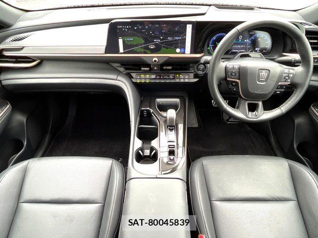 Toyota Crown Sports 2024-06 8741449-1