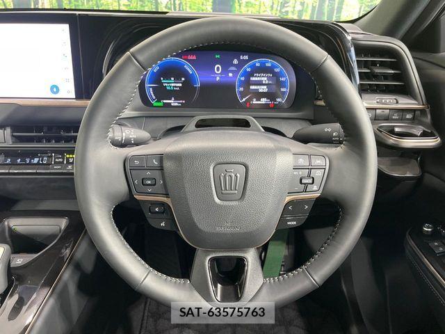 Toyota Crown Sports 2024-12 8741450-10