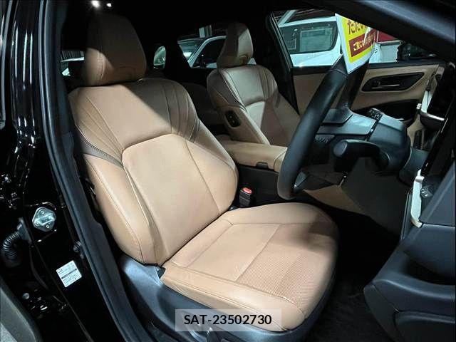 Toyota Crown Sports 2024-06 8741452-10