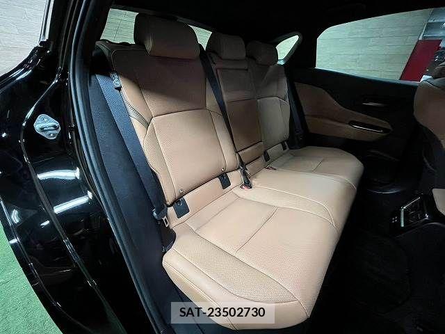 Toyota Crown Sports 2024-06 8741452-11