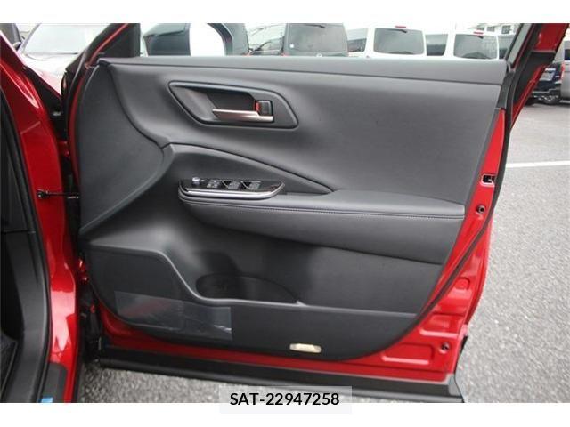 Toyota Crown Sports 2026-06 8828452-18