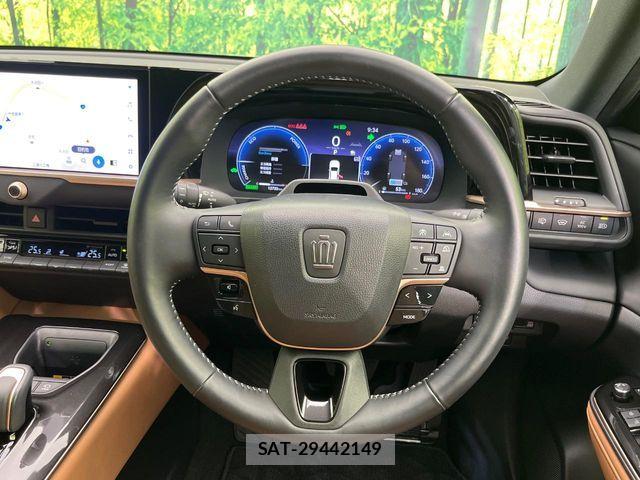 Toyota Crown Sports 2024-08 8828439-10