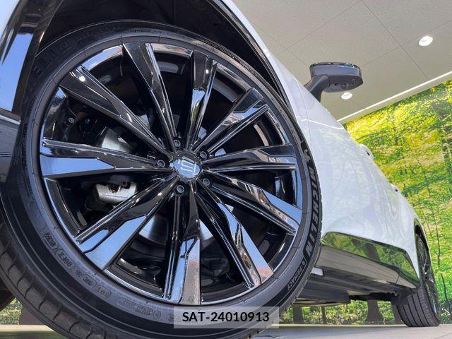 Toyota Crown Sports 2024-06 8828436-12