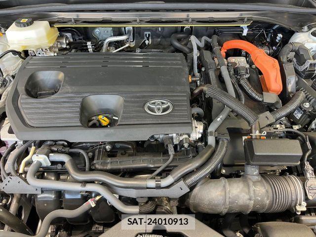 Toyota Crown Sports 2024-06 8828436-17