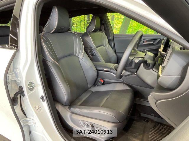 Toyota Crown Sports 2024-06 8828436-7