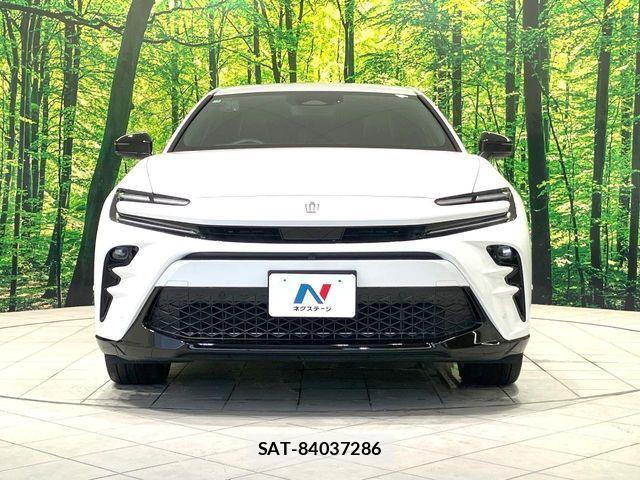 Toyota Crown Sports 2025-02 8848597-13