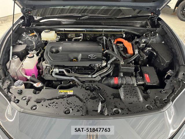 Toyota Crown Sports 2025-09 8848596-17