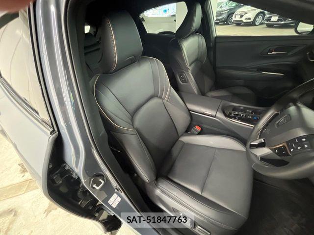 Toyota Crown Sports 2025-09 8848596-7