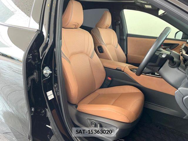 Toyota Crown Sports 2024-12 8870732-7
