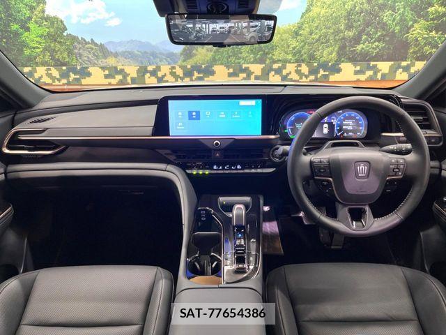 Toyota Crown Sports 2023-12 8870734-1