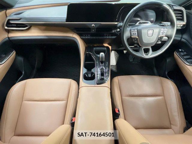 Toyota Crown Sports 2023-10 8870728-1