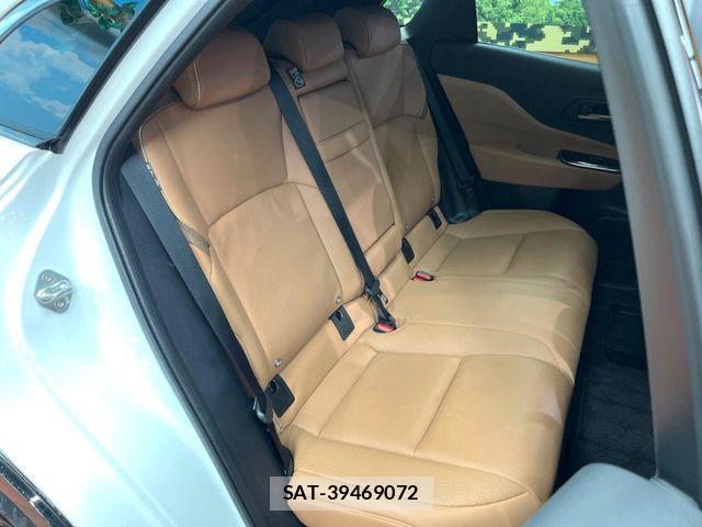 Toyota Crown Sports 2025-01 8870733-11