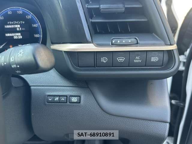 Toyota Crown Sports 2024-04 8870735-17