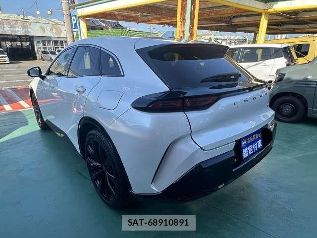 Toyota Crown Sports 2024-04 8870735-3