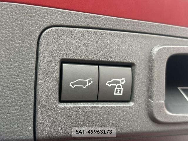 Toyota Crown Sports 2024-07 8870737-16