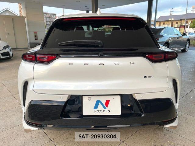 Toyota Crown Sports 2025-02 8870723-14