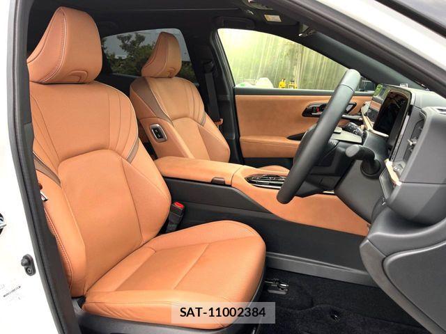 Toyota Crown Sports 2025-03 8879283-11