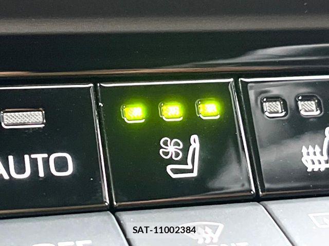 Toyota Crown Sports 2025-03 8879283-7