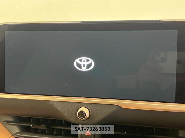 Toyota Crown Sports 2024-10 8879284-6