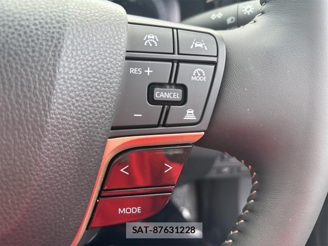 Toyota Crown Sports 2025-07 8879285-23