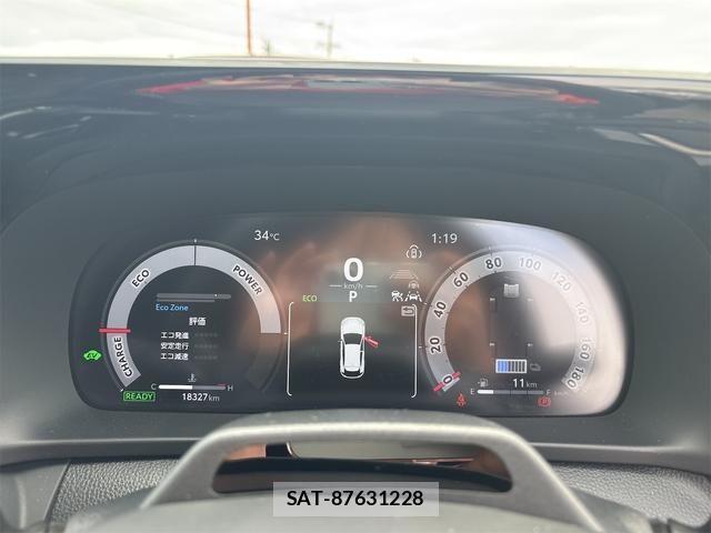 Toyota Crown Sports 2025-07 8879285-24