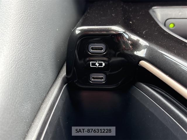 Toyota Crown Sports 2025-07 8879285-26
