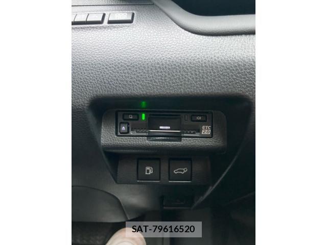 Toyota Crown Sports 2024-06 8879297-24