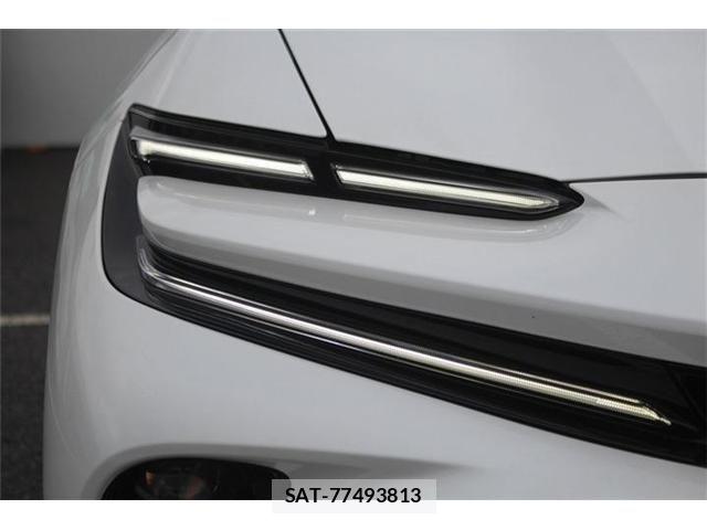 Toyota Crown Sports 2025-04 8879294-13