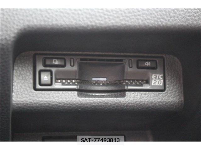 Toyota Crown Sports 2025-04 8879294-25
