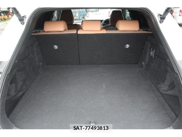 Toyota Crown Sports 2025-04 8879294-27