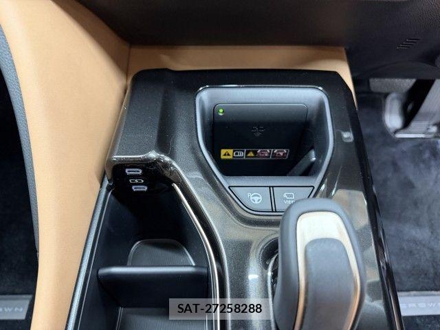 Toyota Crown Sports 2024-12 8879287-12