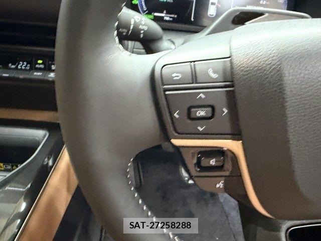 Toyota Crown Sports 2024-12 8879287-14