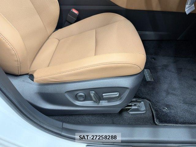 Toyota Crown Sports 2024-12 8879287-23