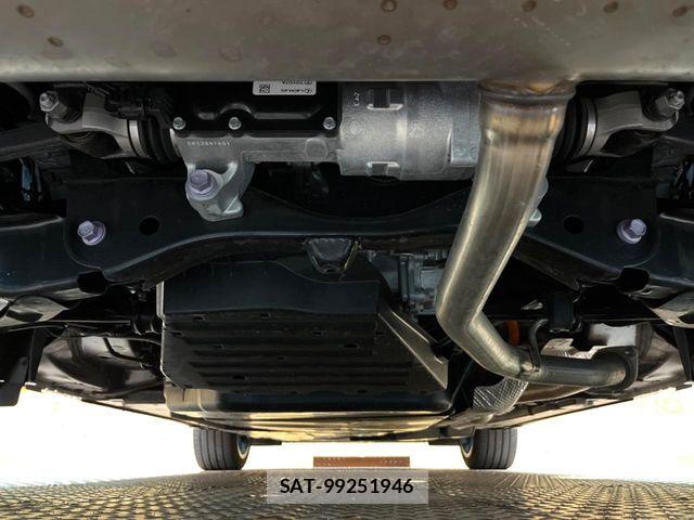 Toyota Crown Sports 2024-02 8879286-18
