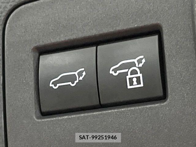 Toyota Crown Sports 2024-02 8879286-8