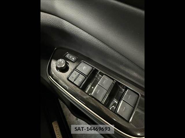 Toyota Crown Sports 2024-04 8879295-25