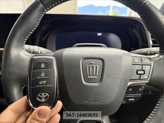 Toyota Crown Sports 2024-04 8879295-2
