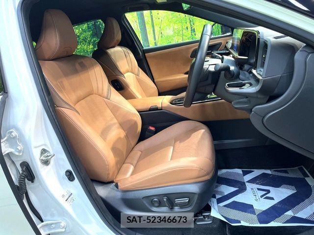 Toyota Crown Sports 2024-05 8879292-7