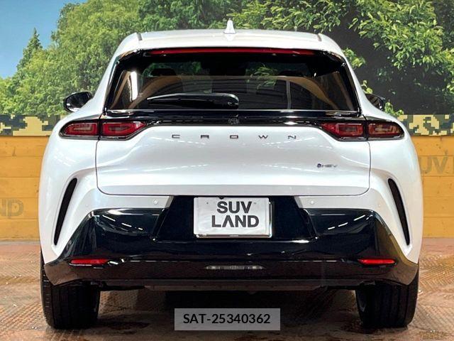 Toyota Crown Sports 2024-06 8879291-14