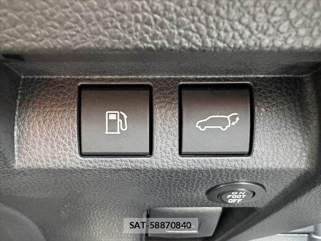 Toyota Crown Sports 2024-07 8879288-26