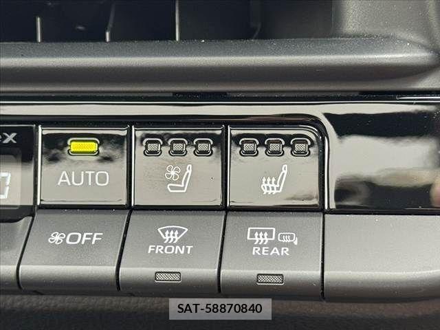 Toyota Crown Sports 2024-07 8879288-29