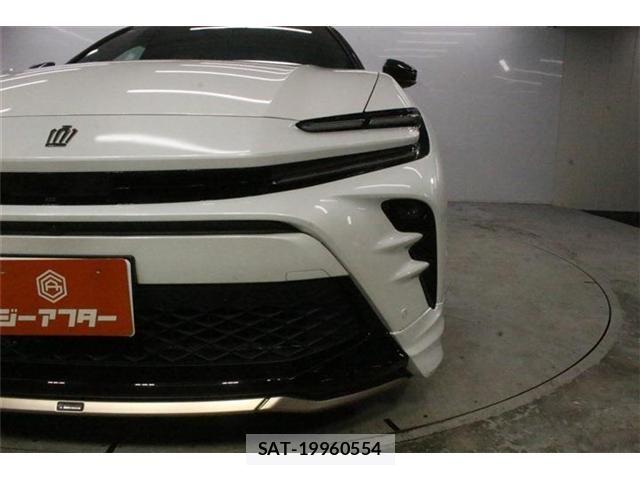 Toyota Crown Sports 2024-04 8883475-13