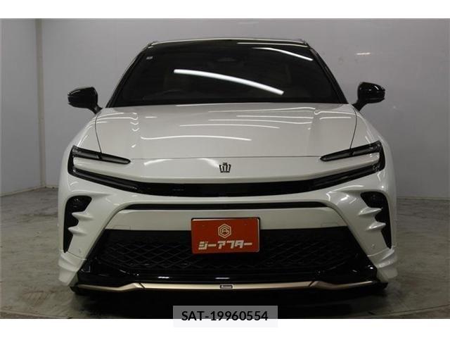 Toyota Crown Sports 2024-04 8883475-1