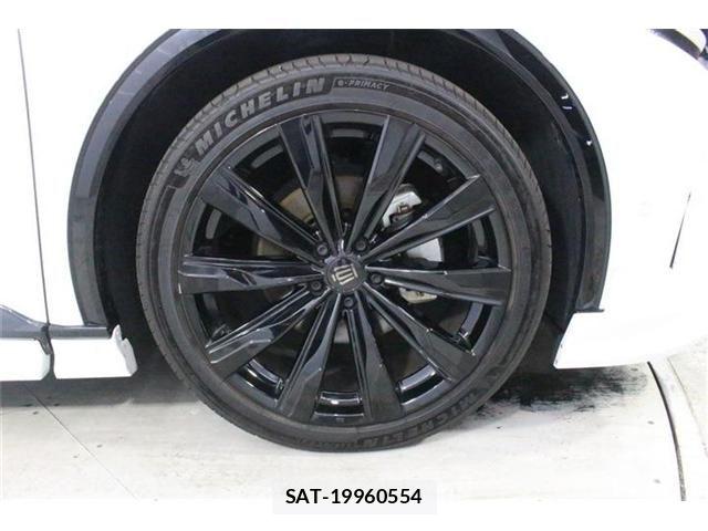 Toyota Crown Sports 2024-04 8883475-22