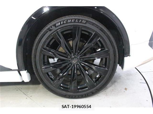 Toyota Crown Sports 2024-04 8883475-24